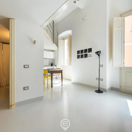 Valeria's Loft - Marina District Apartment Cagliari