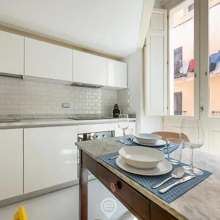 Valeria's Loft - Marina District Apartment *